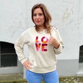 Gemma Ricceri sweater love beige SALE