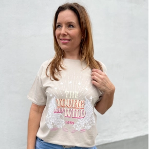 Beige t-shirt young and wild