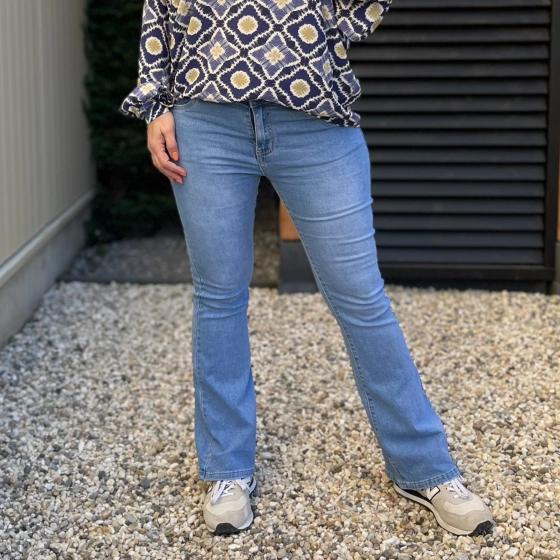 Blauwe flared jeans Ana & | Kenza Moda