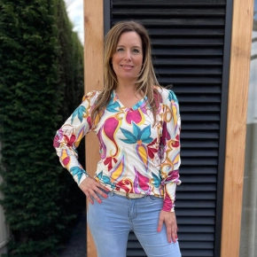 V-hals soft collectie print shirt Chastar ivoor color SALE