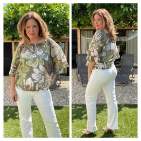 Vera Jo chiffon top met bloemenprint en wijde mouwen groen