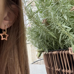 Ster oorbel roze goud