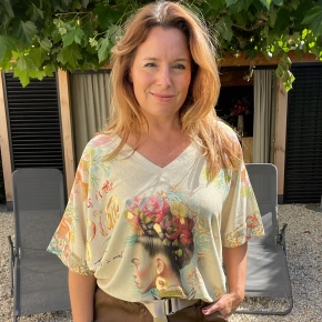 Oversized shirt met kleurrijke vrouwenprint