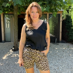 Chastar travelstof short PANTER print
