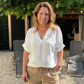 Azzurro V-hals top wit