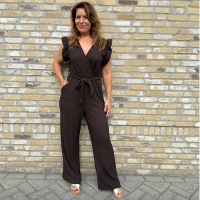 Azzurro jumpsuit bruin – structuurstof met speels volantmouwtje
