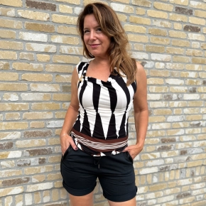 Zwarte watervalhals print top & ster