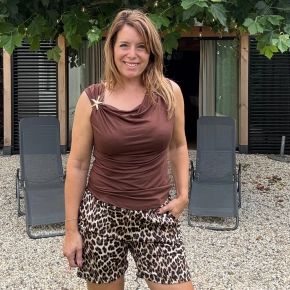 Bruine top watervalhals en ster