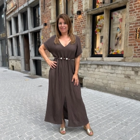 Boebou jurk met V-hals en kralenkoord – choco SALE