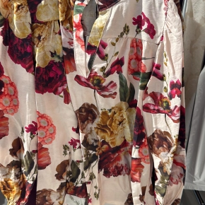 Vera Jo blouse Quin bloemenprint ivoor bordeaux