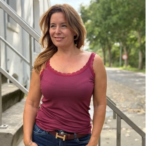 Burgundy topje Lieke