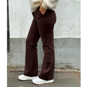 Bruine uni broek dames – stijlvol en comfortabel Chantal