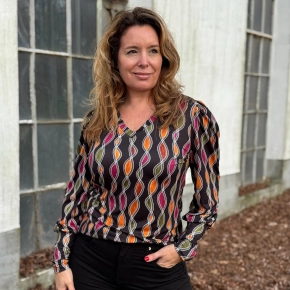 Nora V-hals shirt black slinger