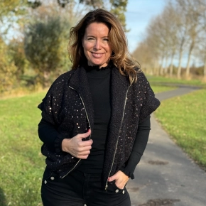 Gemma Ricceri gilet zwart met pailletten
