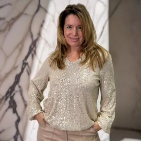 Gemma Ricceri V-hals shirt pailletten beige