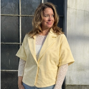 Boxy suedine gilet zachtgeel