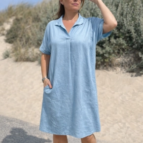 Lichtblauwe tencel jurk losvallend model
