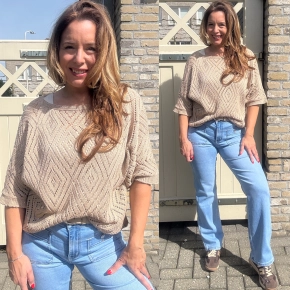 Beige opengewerkte trui ronde hals Claudia
