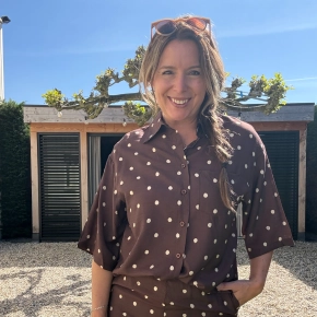 Azzurro blouse Zoë bruin-ivoor stippenprint