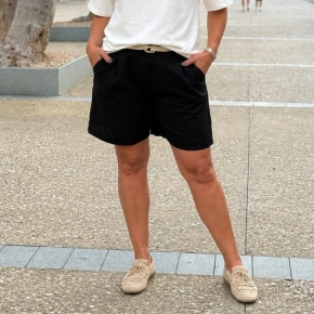 Linnen short zwart met riem