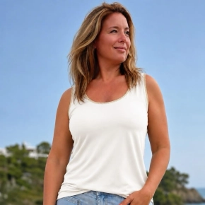 Gemma Ricceri ivoorwitte mouwloze top met goud detail