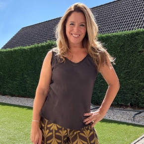 Chastar silk V-hals topje Terry bruin