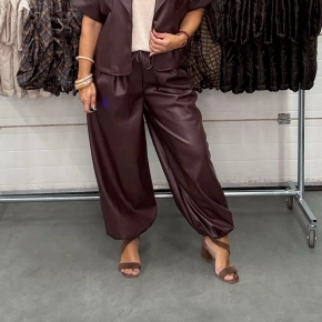 Bordeauxrode lederlook ballon broek Lola