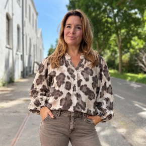 Blouse met taupe bruin ivoorprint en elastische manchetten Jelka